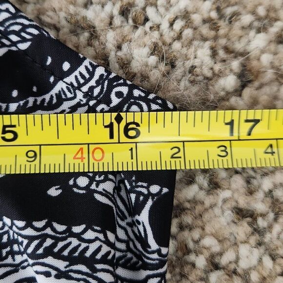 I-N-C International Concepts Top Size S Dress Top Black and White - Picture 14 of 14